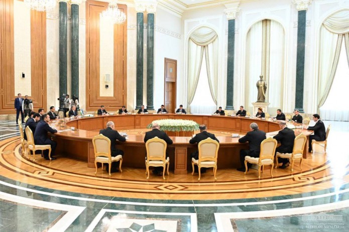 O'zbekiston va Turkmaniston davlat rahbarlari “Sharq - G‘arb” va “Shimol - Janub” yo‘nalishlarida hamda Turkmanboshi porti imkoniyatlaridan foydalangan holda transport yo‘laklarini faol rivojlantirishga kelishib oldi