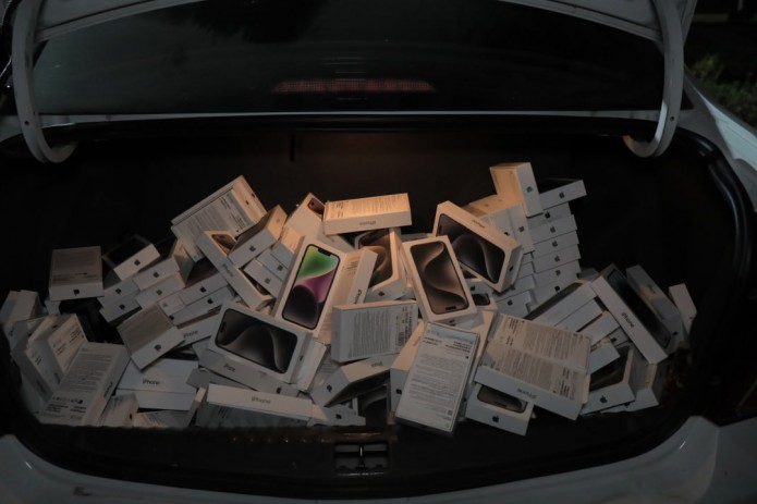 Farg'onada qariyb 6 mlrd so‘mlik uyali aloqa vositalarining chetdan noqonuniy olib kirilishiga chek qo‘yildi