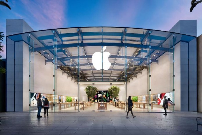 Apple стала первой в истории компанией с рыночной капитализацией $3 трлн