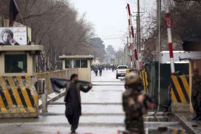 Террорист-смертник подорвал себя рядом со штаб квартирой НАТО в Кабуле