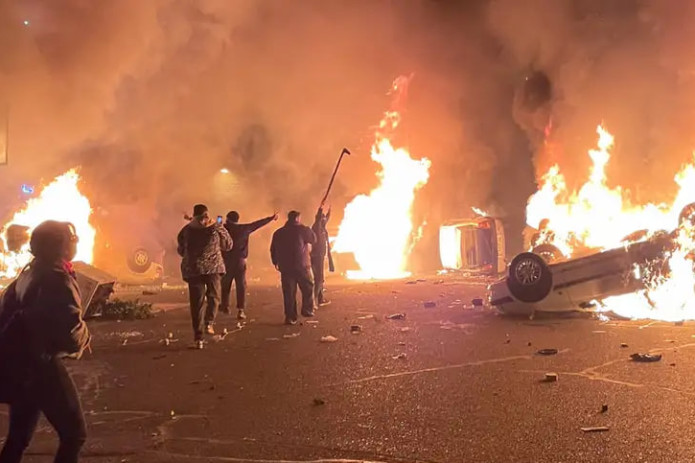 Eronda hukumatga qarshi norozilik namoyishlari qayta boshlandi