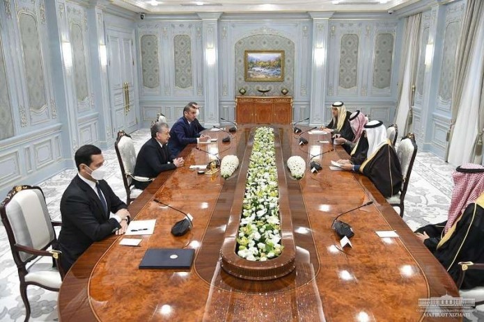 President Mirziyoyev receives Saudi Arabian delegation