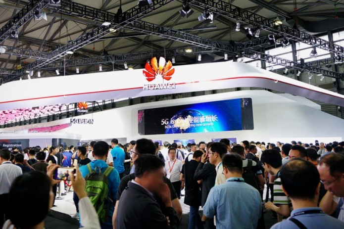 Huawei способствует глобальным мобильным операторам лидировать в эпоху 5G