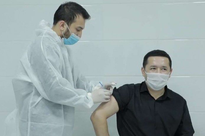 Испытания китайской вакцины в Узбекистане продолжатся до 2022 года