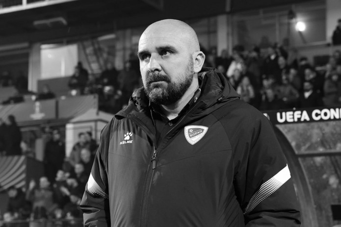 Serbiya Superligasida murabbiy o‘yin vaqtida vafot etdi