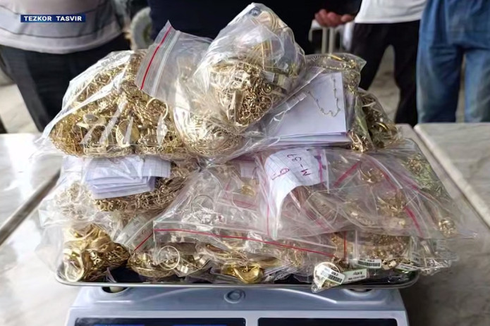 Qirg‘izistondan noqonuniy olib kelingan 19 kg tilla buyumlar to‘xtatib qolindi