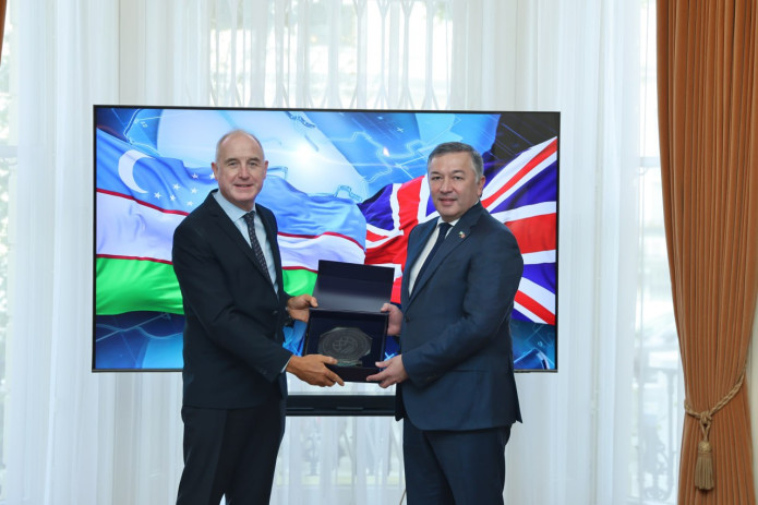 O‘zbekiston fuqarolari uchun Britaniyada mavsumiy ish kvotalari oshiriladi