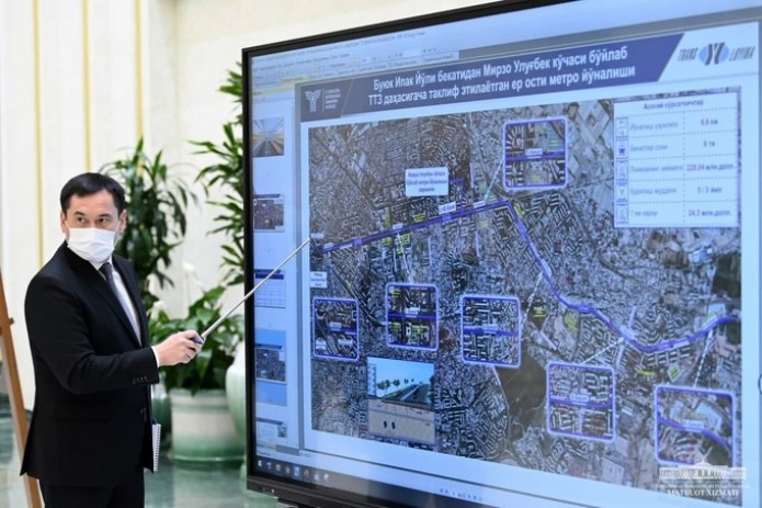 President Shavkat Mirziyoyev inspects transport infrastructure project proposals in Tashkent