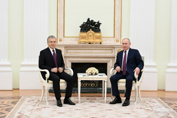 Shavkat Mirziyoyev Vladimir Putin bilan telefon orqali muloqot qildi