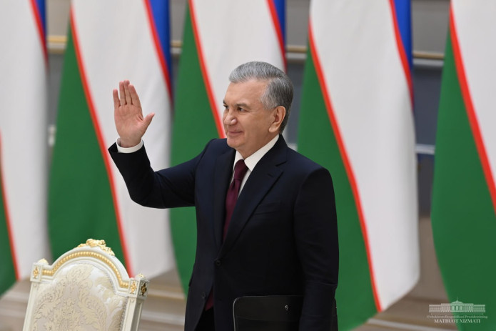 Shavkat Mirziyoyev qisqa muddatli mehnat ta’tilini yakunladi