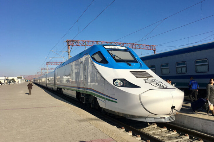 2024-yilda O'zbekistonda temir yo‘l transporti orqali qariyb 10 million yo‘lovchi tashildi
