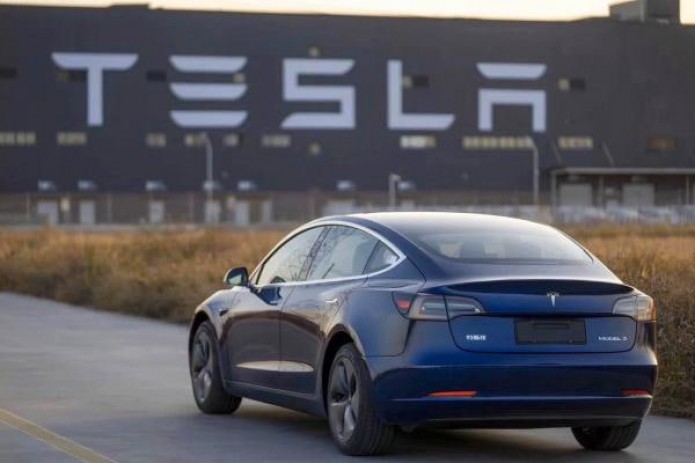 Tesla dunyodagi eng qimmat avtomobil ishlab chiqaruvchisi maqomini yo'qotdi