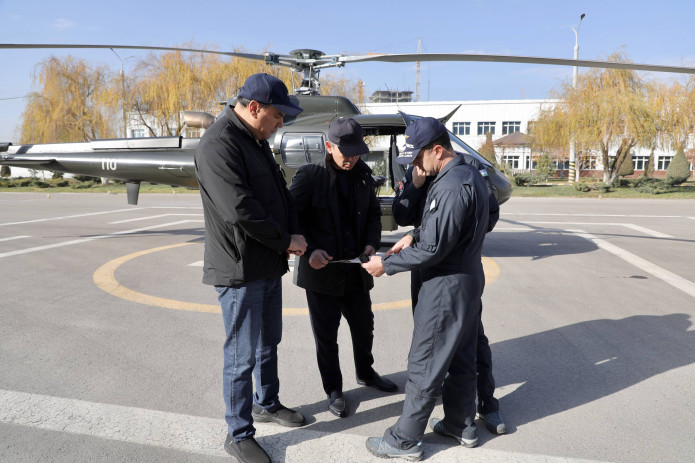 Toshkent viloyatida atmosferani ifloslantiradigan manbalarni aniqlash uchun vertolyot patruli yo‘lga qo‘yildi