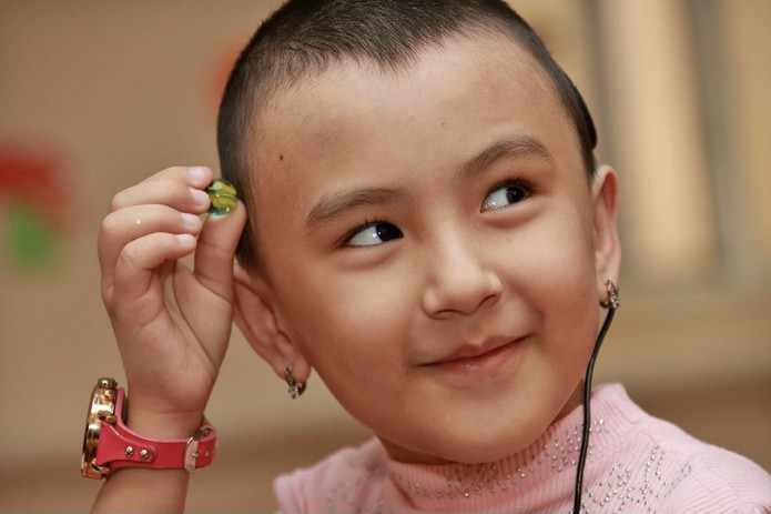 Erkak qishloq ayolini sikadi filmi rus tiliga tarjima qilingan.