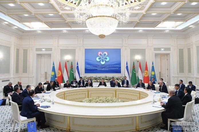 Шавкат Мирзиёев предложил провести Центральноазиатский инвестиционный форум