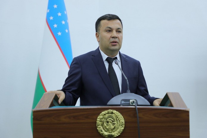 Navoiy viloyatining Qiziltepa tumaniga Bekzod Bobomurodov hokim etib tayinlandi