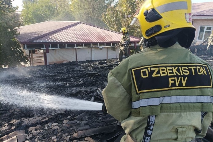 Fire brakes  out in one of the warehouses in  Chilonzor district of Tashkent city