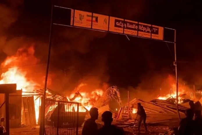 HAMAS uzoq vaqtdan beri ilk bor Tel-Avivga raketa uchirdi. Isroil Rafahga zarba berdi