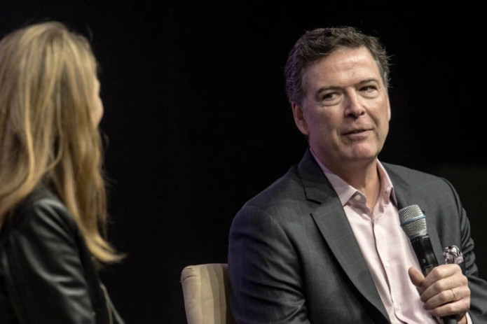 AQSHda Tramp haqidagi posti tufayli FQB sobiq rahbariga nisbatan tergov boshlandi