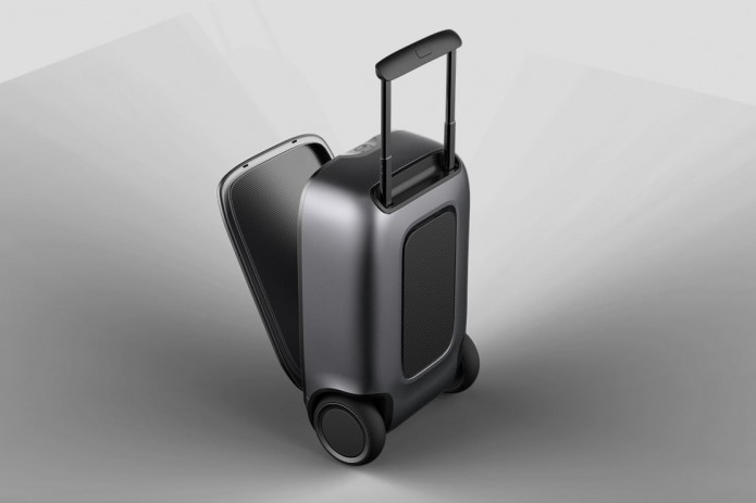 Smart suitcase that follows you around draws crowds at CES