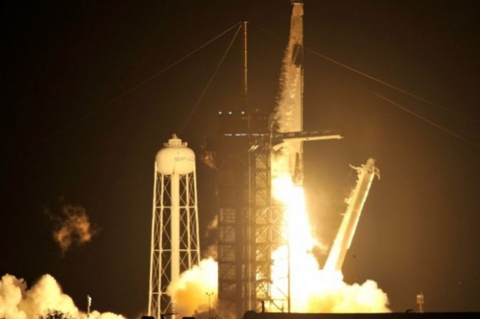 Новая эра. Корабль "Драгон" компании SpaceX с астронавтами отправился на МКС