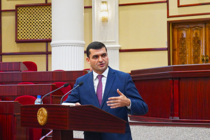 Asilbek Xudayarov: Onalar o‘limi darajasi 34 foizga, besh yoshgacha bo‘lgan bolalar o‘limi esa 26 foizga kamaygan