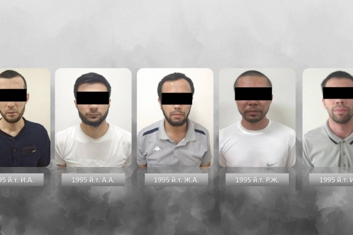 Nudistning jinsiy olatni tik turgan joyi bor Yalangoch seksual sportchi ayollar