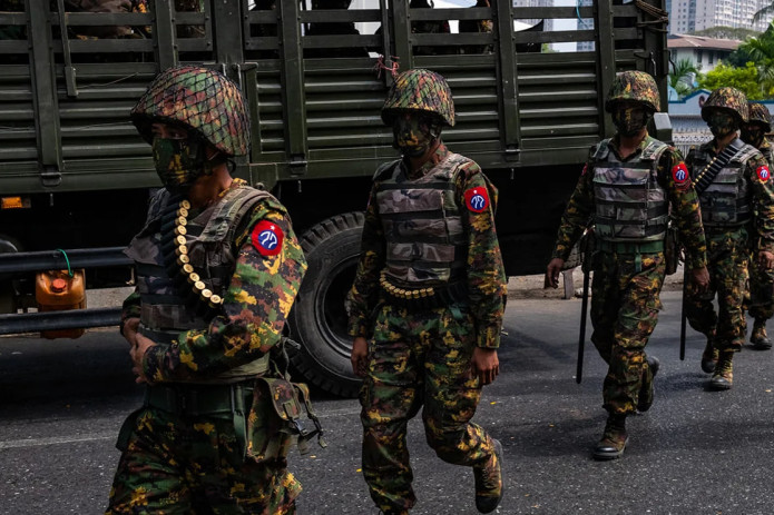 Myanma hukumati favqulodda holat rejimini olti oyga uzaytirdi