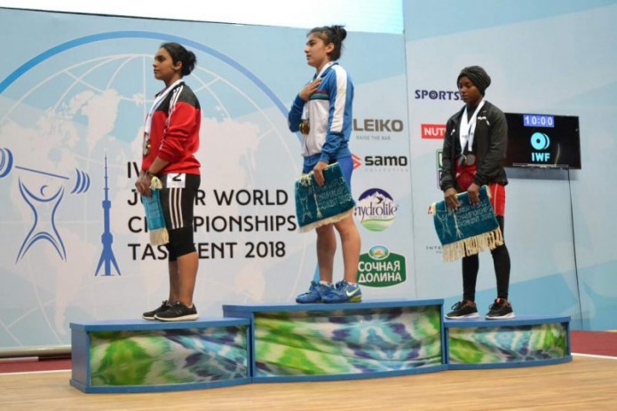 Кумушхон Файзуллаева стала чемпионкой мира по тяжёлой атлетике
