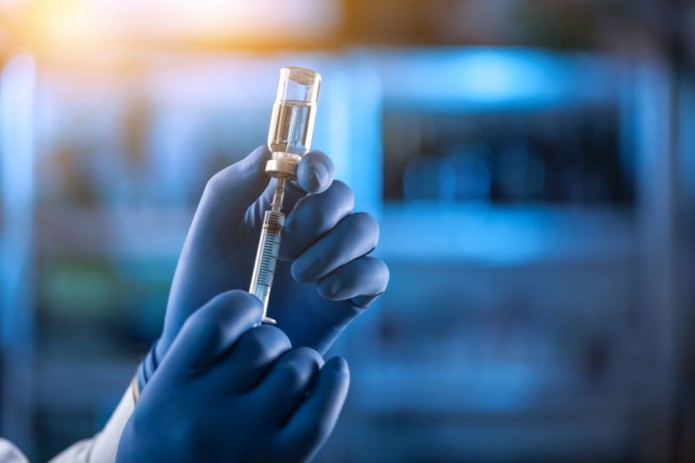 Первый в мире пациент получил вакцину от рака на основе вируса