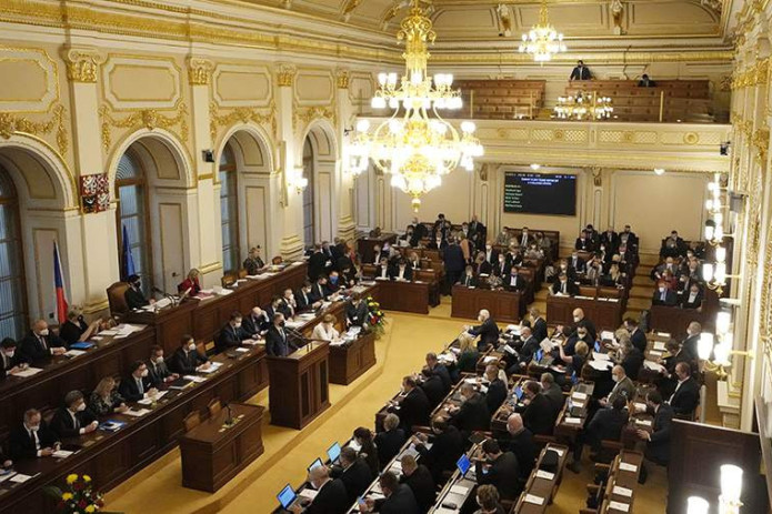 Чехия ҳукумати навбатдаги ишончсизлик вотумини енгиб ўтди