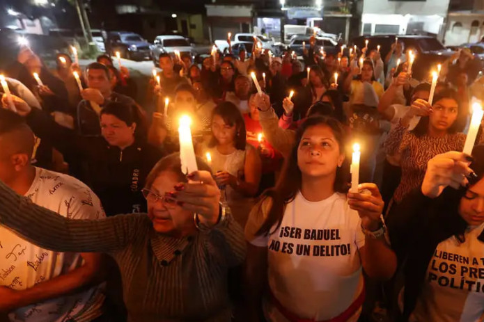 Venesuela rasmiylari: 400 dan ortiq mahbus ozod qilindi