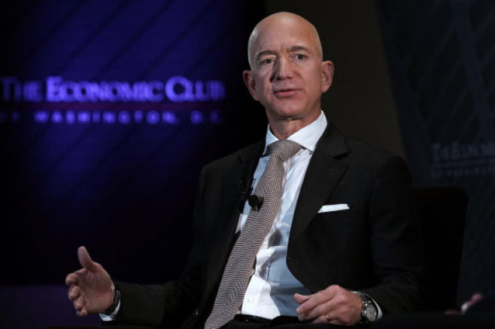 Jeff Bezos bir soniyada 34,7 ming dollar ishladi