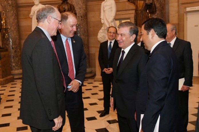Шавкат Мирзиёев посетил Капитолий и встретился с конгрессменами