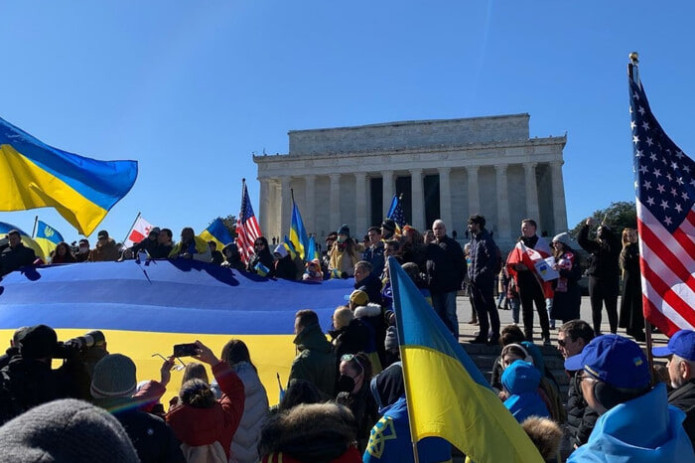 AQSh 200 ming ukrainalikni deportatsiya qilishi mumkin