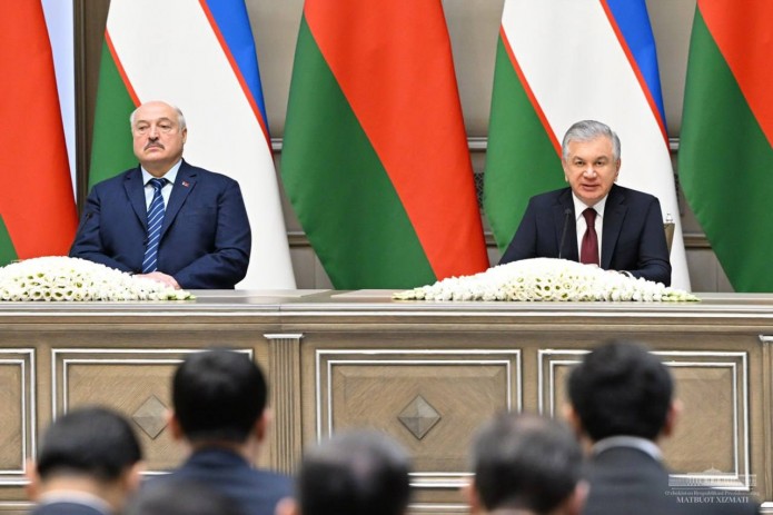 Shavkat Mirziyoyev va Aleksandr Lukashenko muzokaralardan so‘ng ommaviy axborot vositalari vakillari uchun bayonot berdi