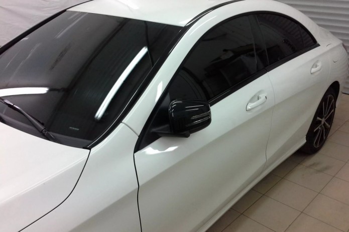 Uzbekistan makes car rear windows tinting free of charge. This is just the beginning