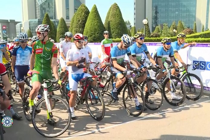 В Узбекистане завершился чемпионат Азии по велошоссе