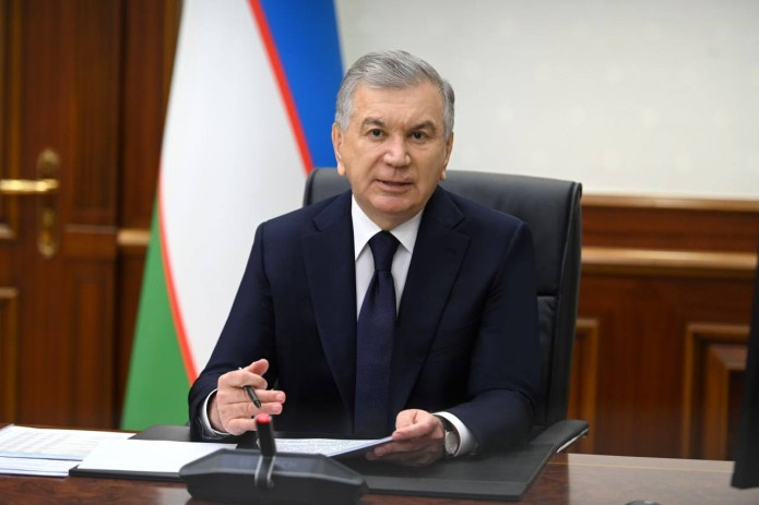 Shavkat Mirziyoyev tomorqada va ijaraga berilgan ekin yerlarida daromadli mahsulot yetishtirishning yangi tizimi bo‘yicha yig‘ilish o‘tkazdi