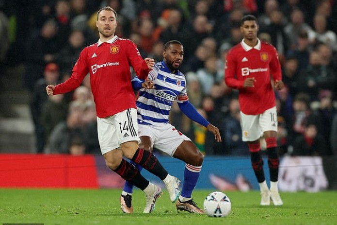 “Manchester Yunayted” futbolchisi jarohat olib, 3 oyga safdan chiqdi