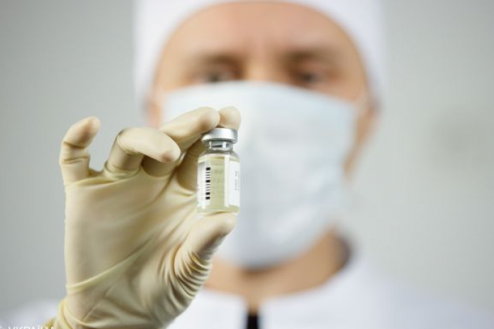 Biontech и Pfizer подали запрос на регистрацию вакцины от коронавируса