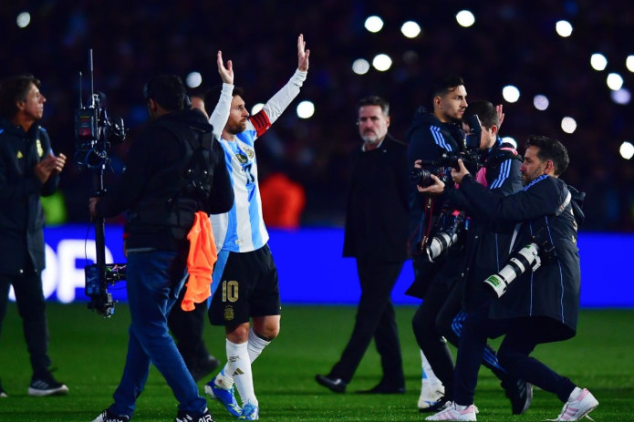 Месси Аргентина терма жамоасидаги сўнгги ўйинида иккита гол урди