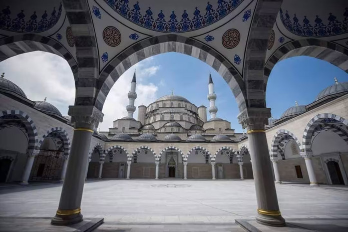 Qirg‘izistonda masjidlar sonini cheklashmoqchi