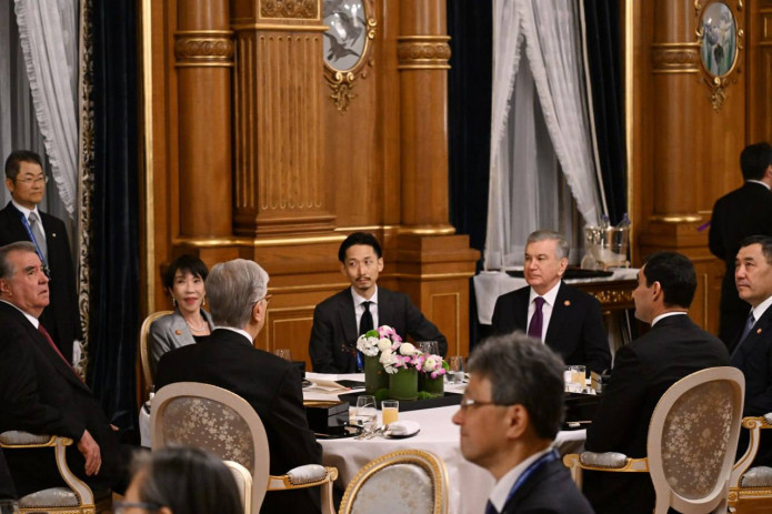 O‘zbekiston Prezidenti Yaponiya Bosh vaziri nomidan uyushtirilgan rasmiy qabul marosimida ishtirok etdi