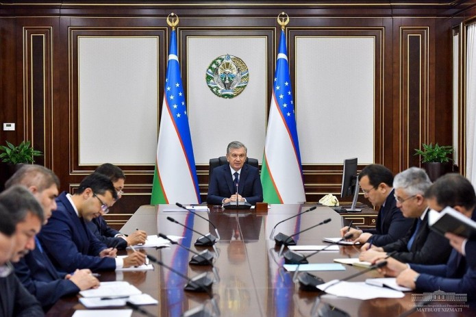 Shavkat Mirziyoyev raqamli iqtisodiyot va elektron hukumatni keng joriy etish masalalari bo'yicha yig'ilish o'tkazdi.