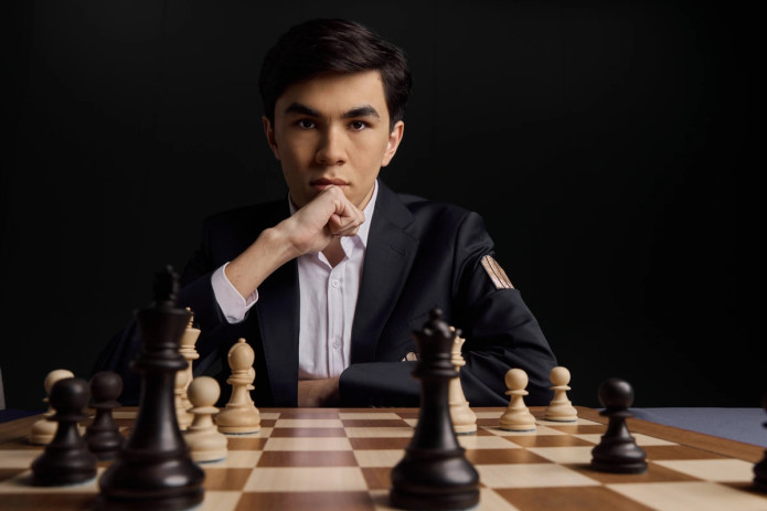 Javohir Sindorov Clutch Chess: Champions Showdown musobaqasida gʻolib bo‘ldi