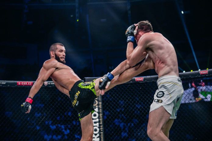Mahmud Muradov Oktagon 72 turnirida vaqtinchalik chempionlik kamarini qo‘lga kiritdi
