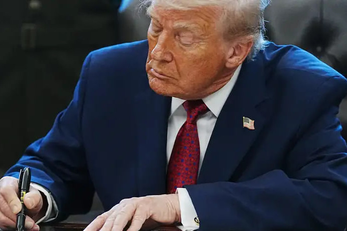 Tramp 2026-yil uchun rekord darajadagi AQSh mudofaa byudjetini imzoladi