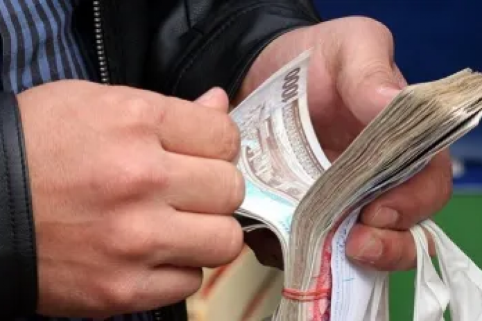 Свыше 82 трлн сумов за пол года ушло на зарплаты работников в Узбекистане