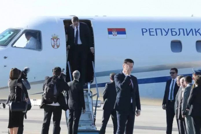 Serbiya Prezidentining Moskvaga ketayotgan samolyoti Bakuga majburiy qo‘ndi